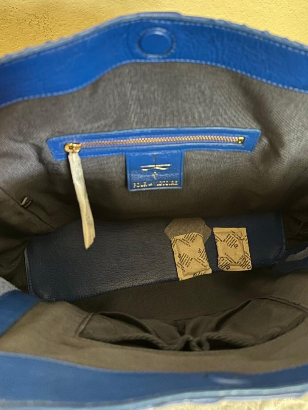 NWT POUR LA VICTOIRE NOUVEAU LEATHER TOTE $475 MSRP - Picture 7 of 8